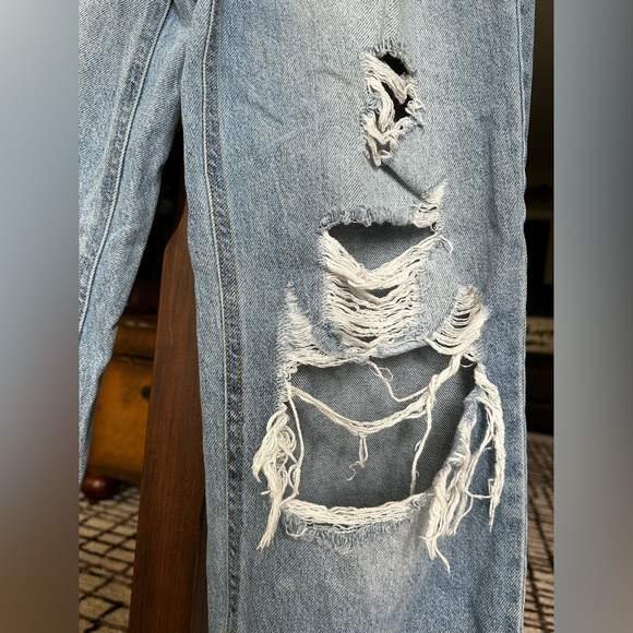Pacsun 90’s Boyfriend Jeans - Picture 2 of 6